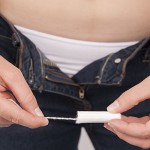 Как глубоко надо проводить введение вагинального тампона?